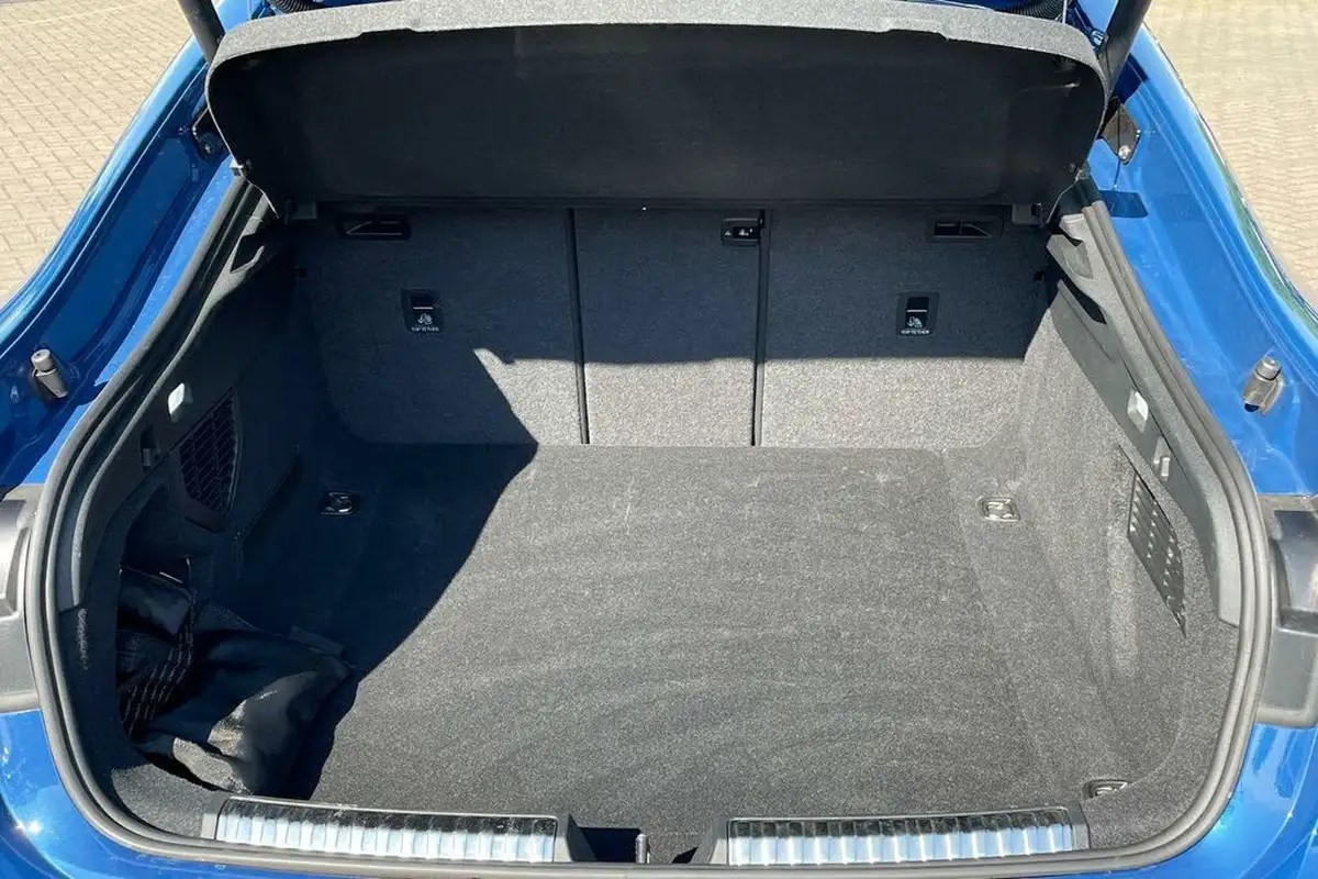 2024-audi-a5-20-tdi-edition-1-saloon-big-30