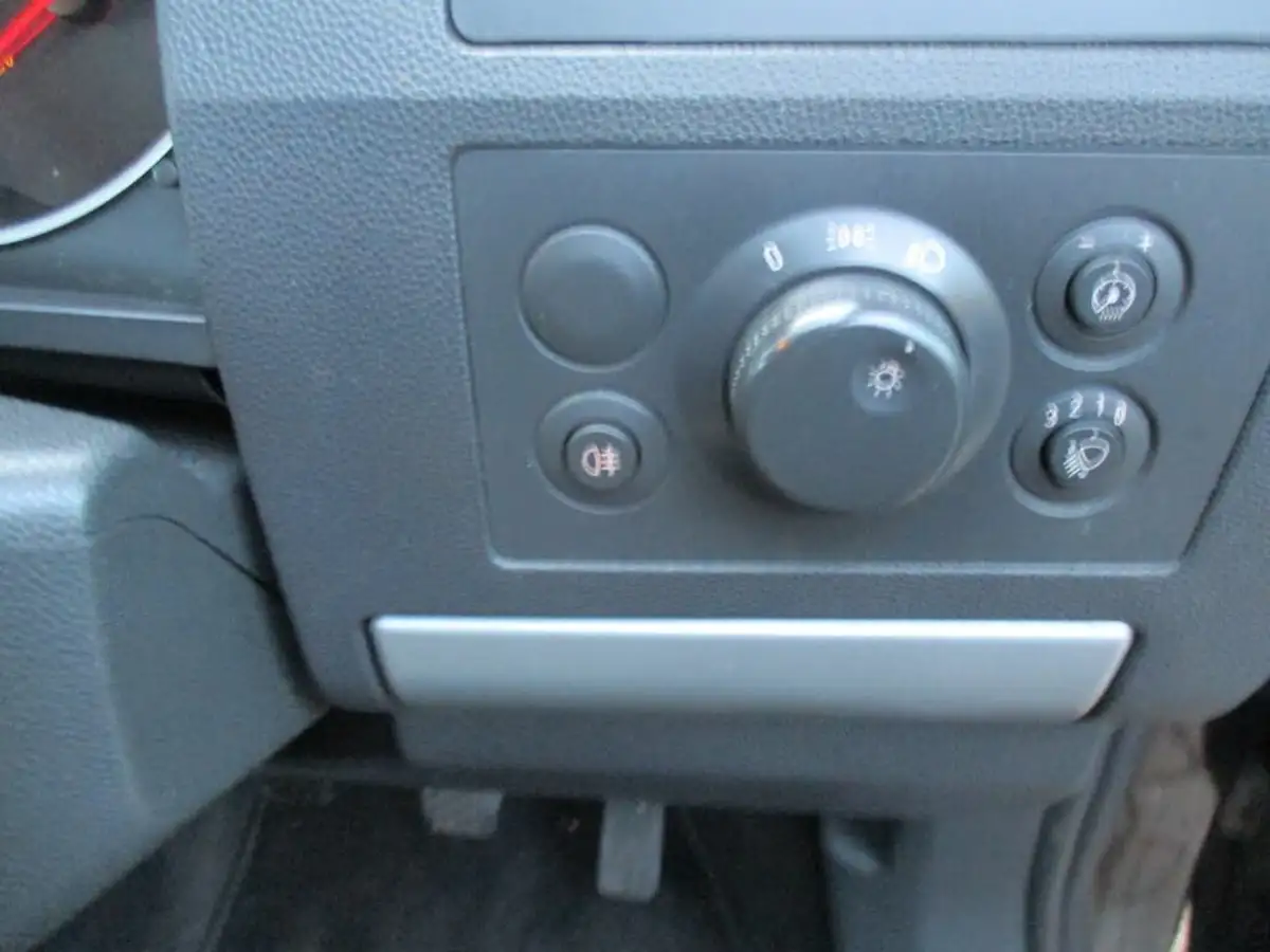 2013-vauxhall-zafira-16-exclusiv-big-23