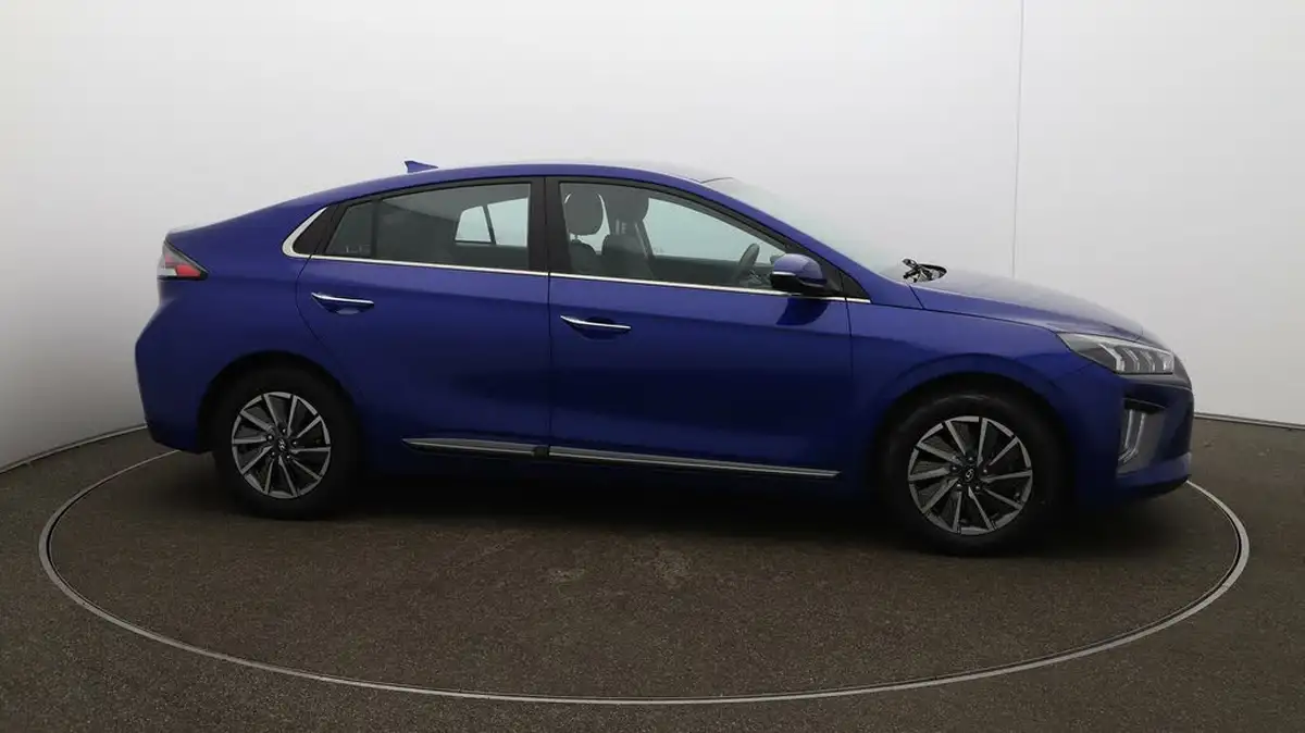 2022-hyundai-ioniq-e-premium-electric-big-46