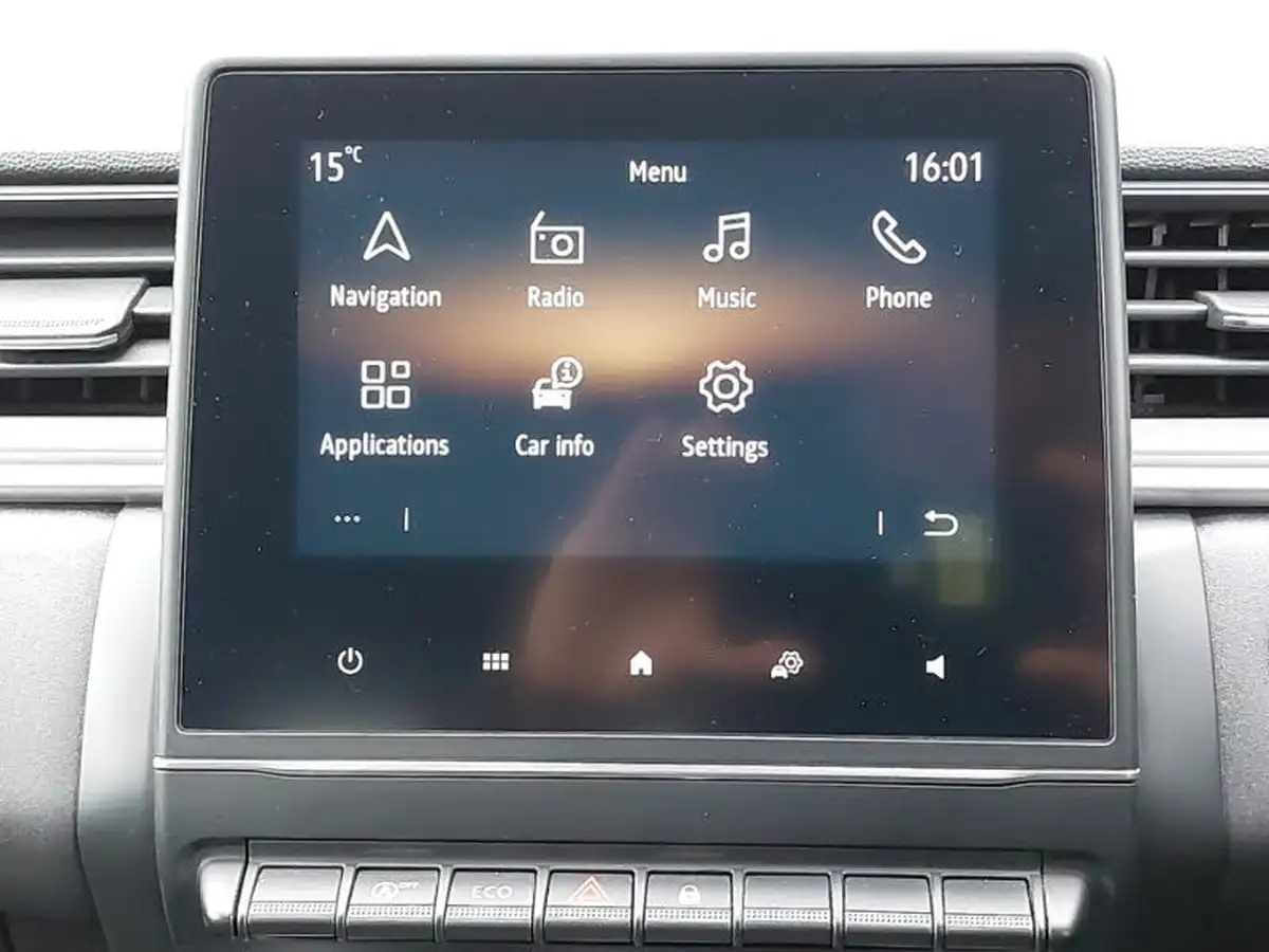 2022-renault-captur-10-tce-iconic-edition-big-11