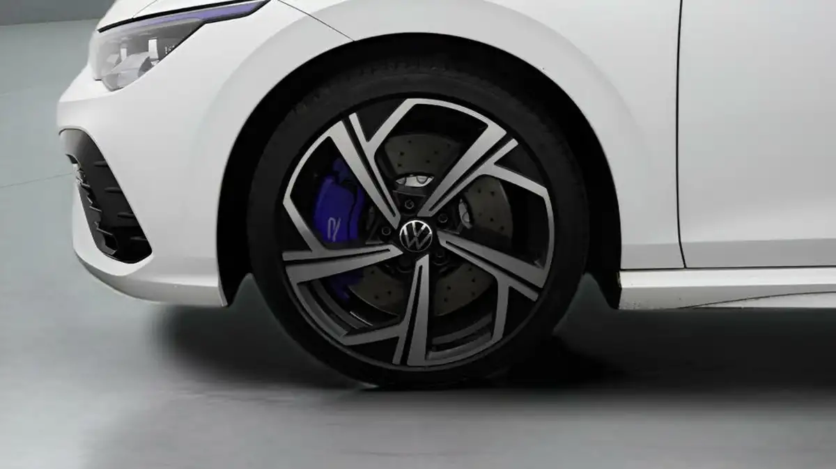 2023-volkswagen-golf-20-tsi-r-320ps-hatchback-big-17