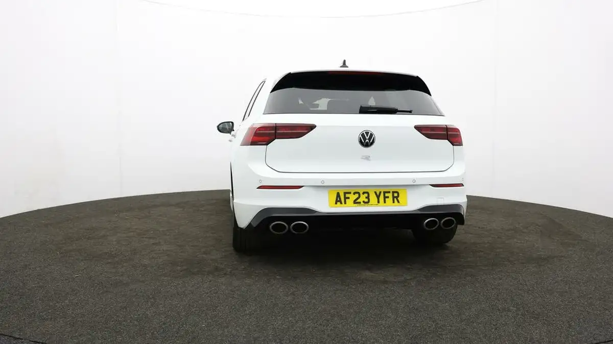 2023-volkswagen-golf-20-tsi-r-320ps-hatchback-big-41