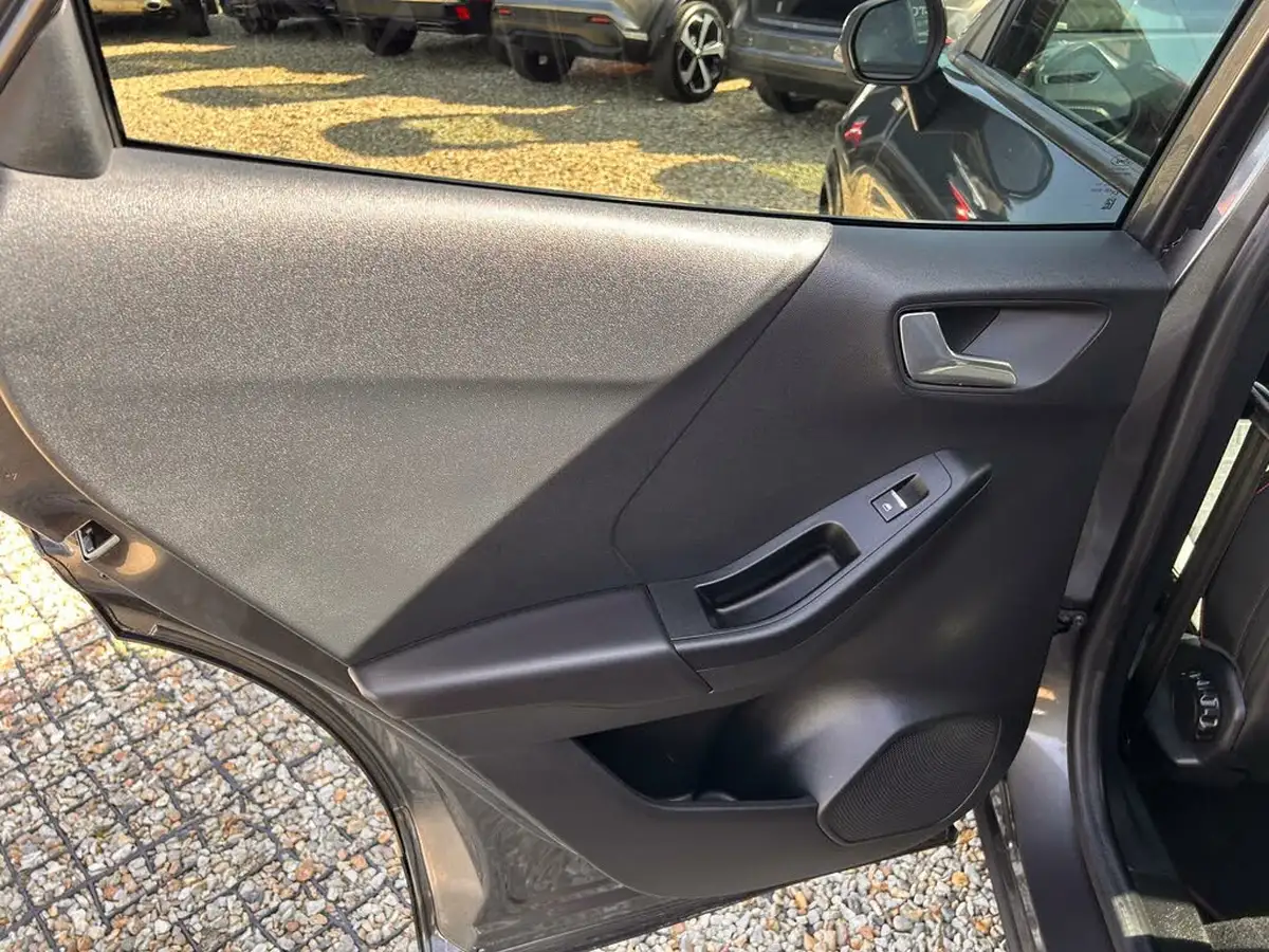 2022-ford-puma-suv-10-st-line-x-125ps-big-13