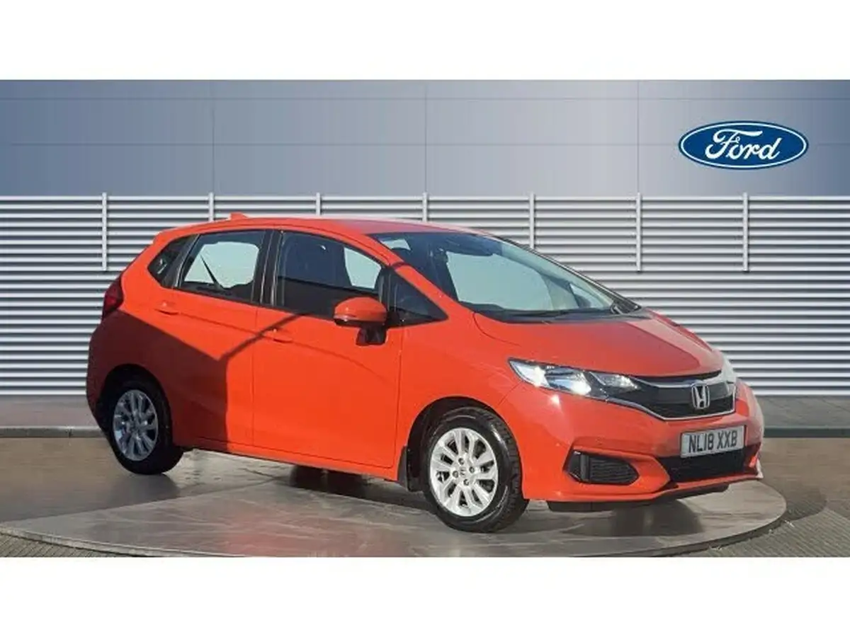 2018-honda-jazz-13-i-vtec-se-cvt-big-0