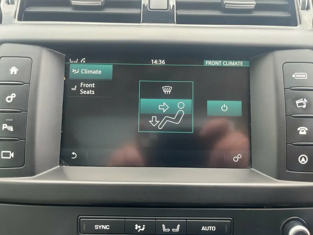 2017-land-rover-discovery-30td6-se-259ps-awd-station-wagon-5d-auto-big-35