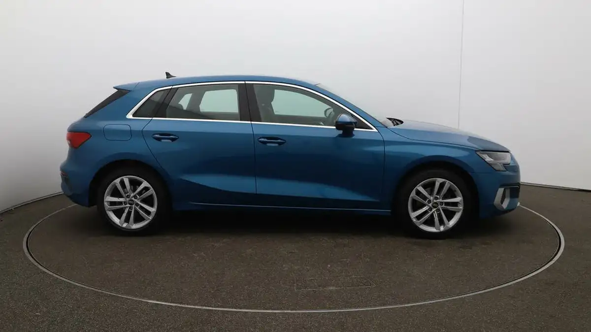 2022-audi-a3-15-35-tfsi-sportback-5d-s-tronic-big-45
