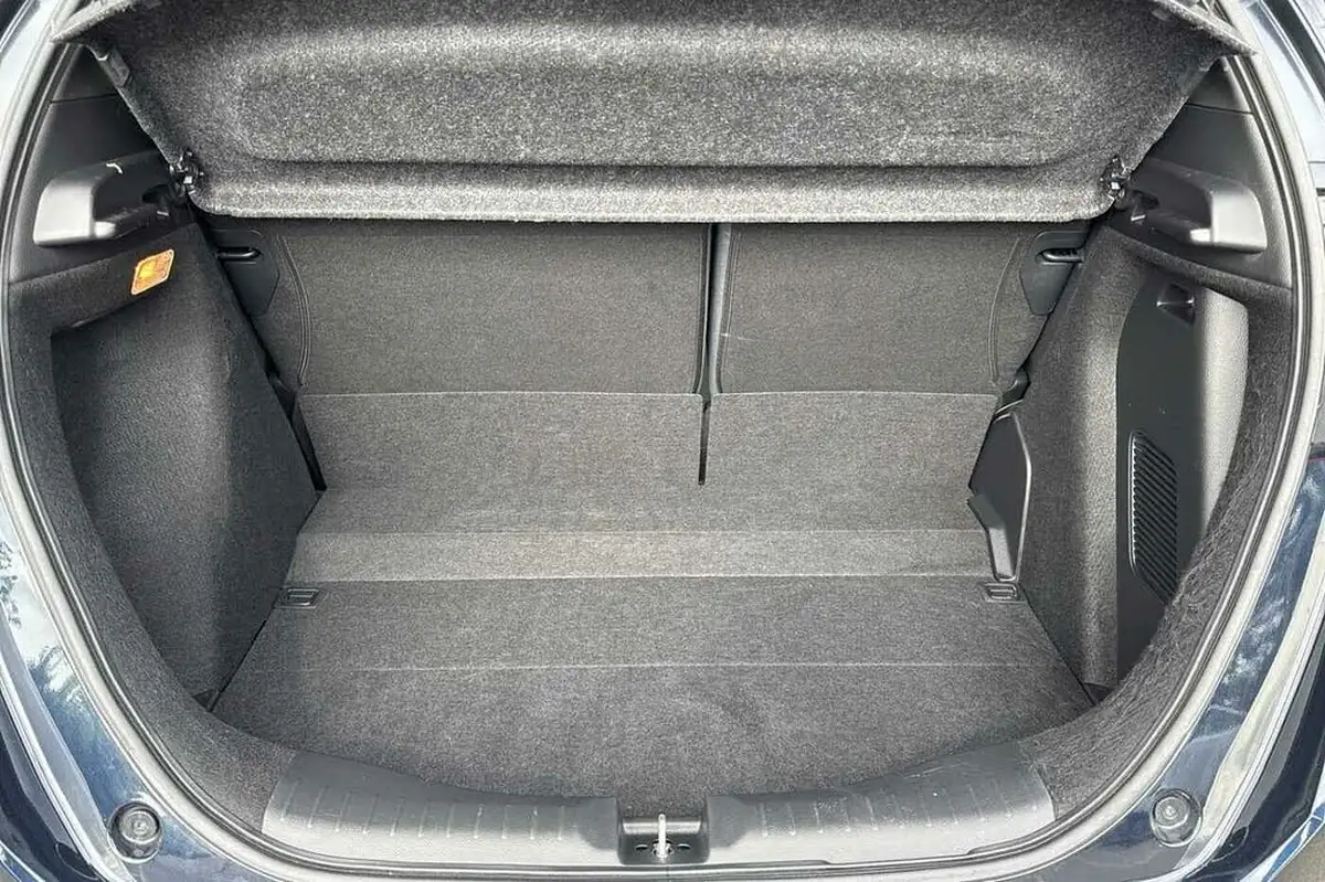 2022-honda-jazz-15-i-mmd-se-109ps-big-18