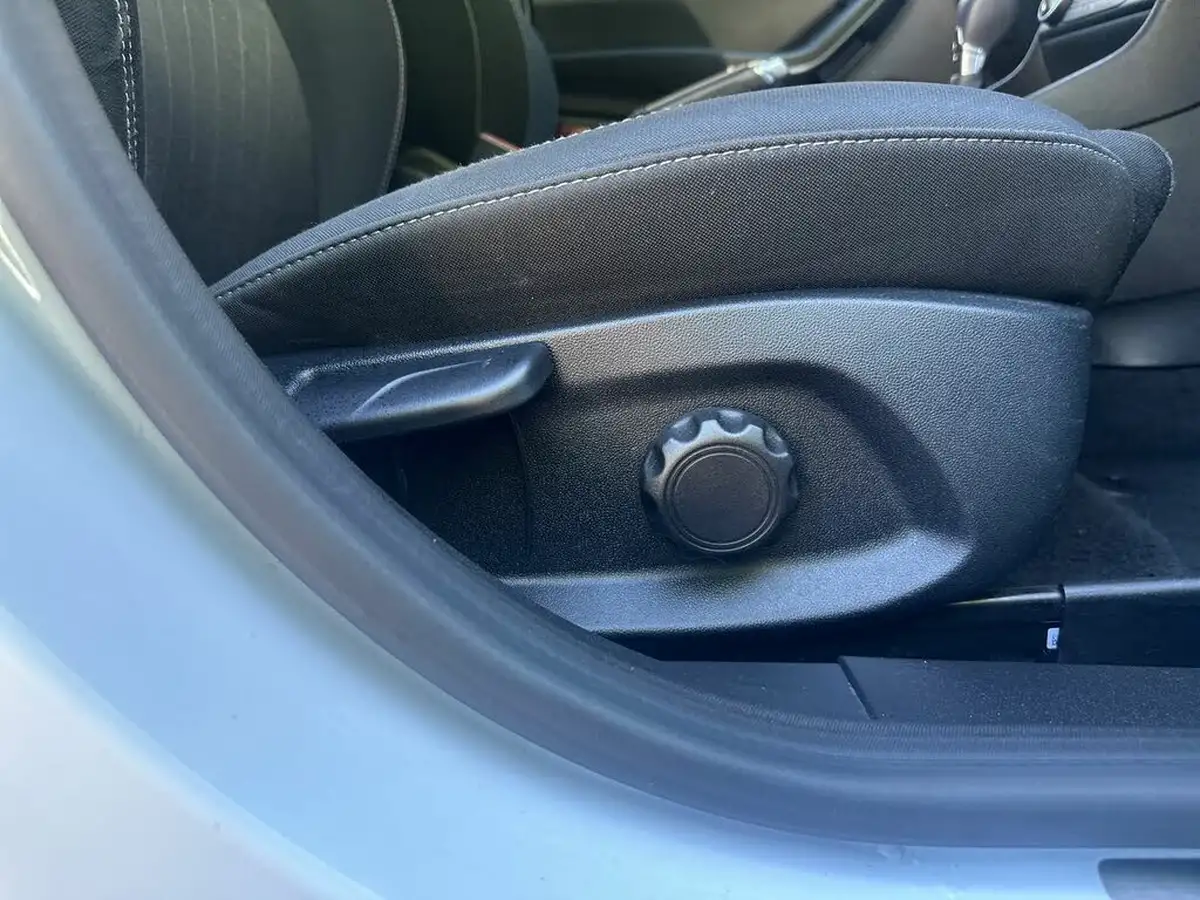 2018-ford-fiesta-10t-active-1-100ps-auto-big-29