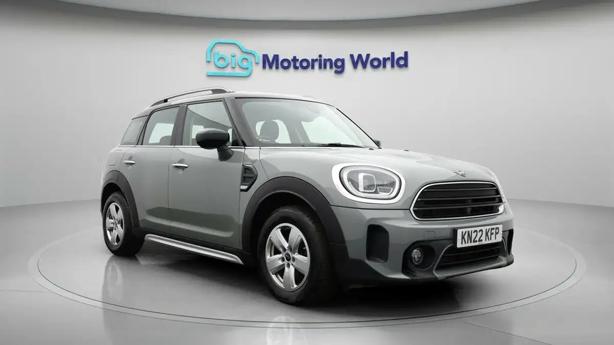2022-mini-countryman-15-cooper-classic-big-0