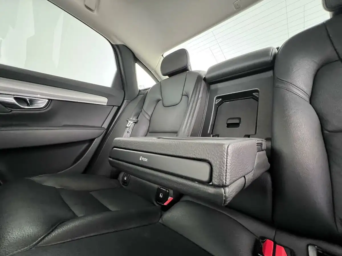 2020-volvo-s90-20td-d4-momentum-plus-big-16