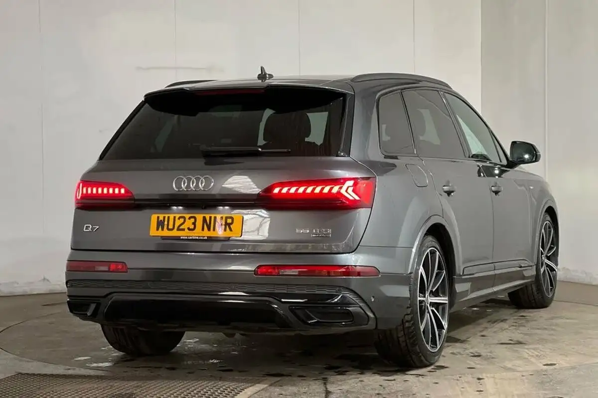 2023-audi-q7-30-55-tfsi-black-edition-big-20