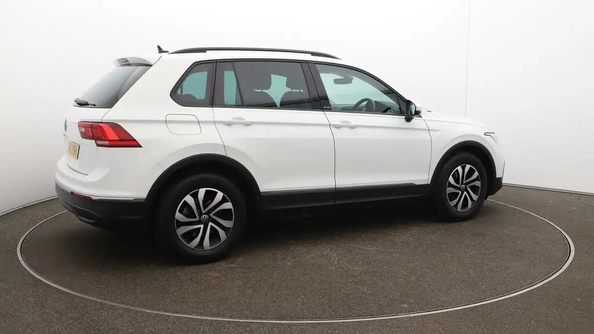 2022-volkswagen-tiguan-15-tsi-active-130ps-big-50