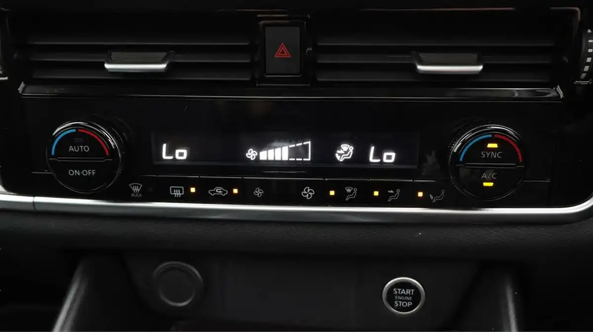 2022-nissan-qashqai-13-dig-t-n-connecta-140ps-big-12