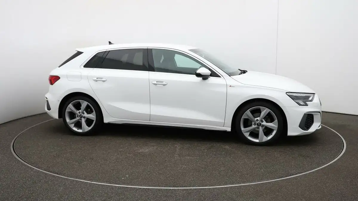 2022-audi-a3-15-35-tfsi-s-line-sportback-5d-tronic-big-42