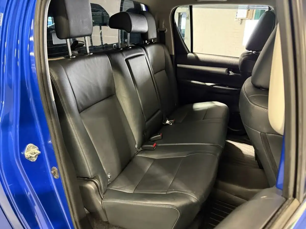 2019-toyota-hi-lux-24d-4d-invincible-x-limited-edition-orange-32t-big-8