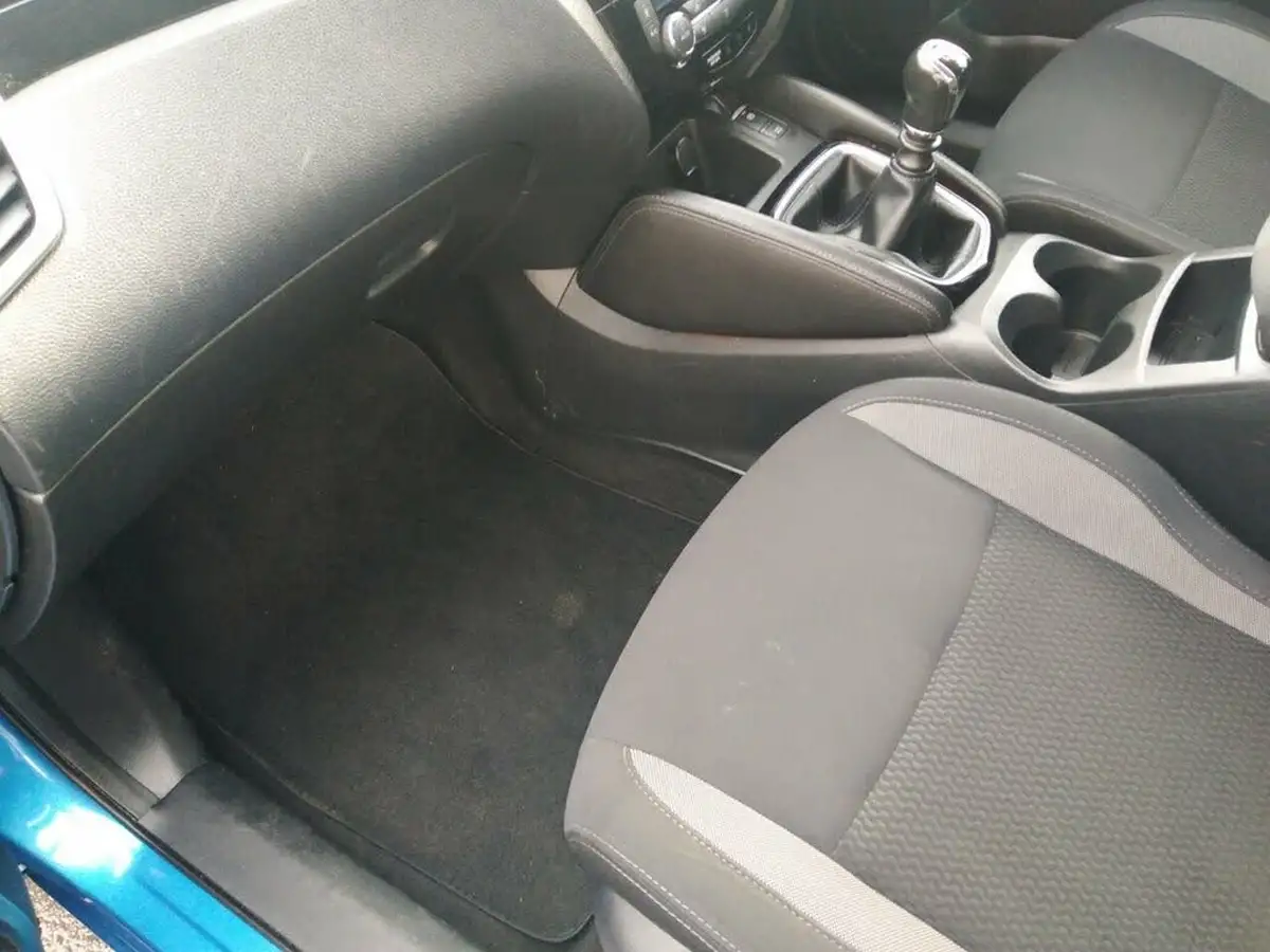 2017-nissan-qashqai-15dci-acenta-big-19