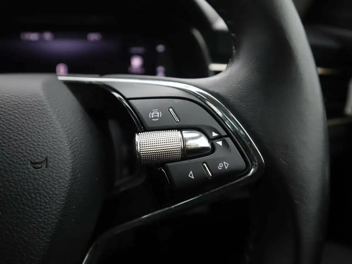 2022-skoda-kamiq-10-tsi-se-l-big-34