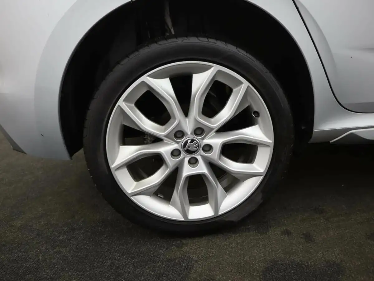 2022-skoda-kamiq-10-tsi-se-l-big-6