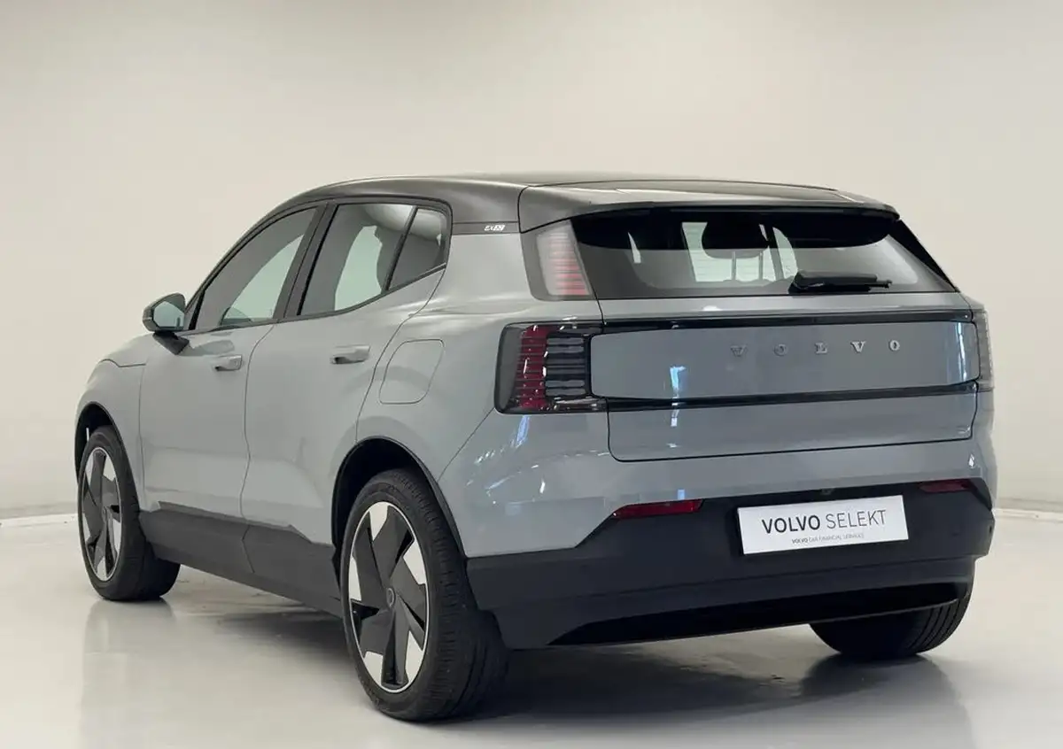 2024-volvo-ex30-e-single-motor-plus-extended-range-big-13