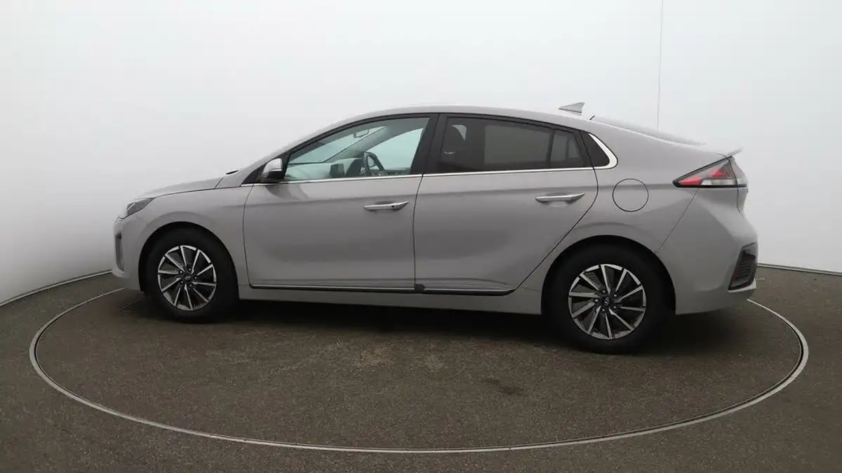 2022-hyundai-ioniq-e-premium-se-electric-big-60