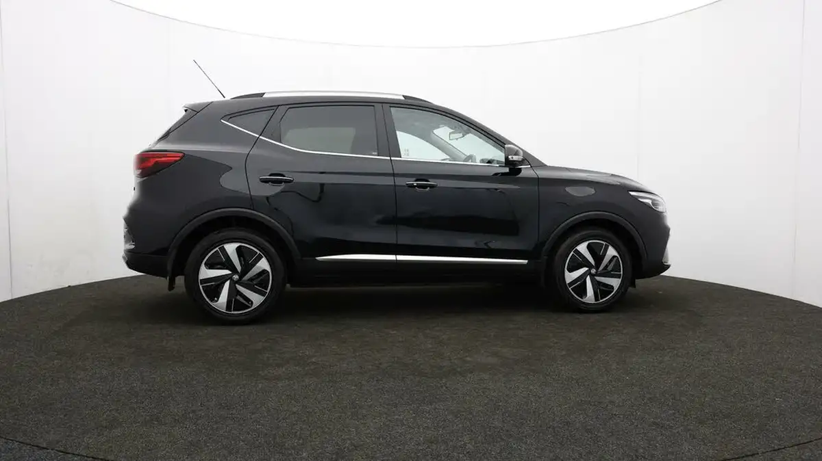 2023-mg-zs-suv-e-trophy-connect-ev-156ps-long-range-big-31