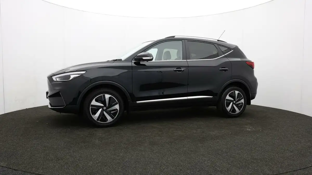 2023-mg-zs-suv-e-trophy-connect-ev-156ps-long-range-big-59
