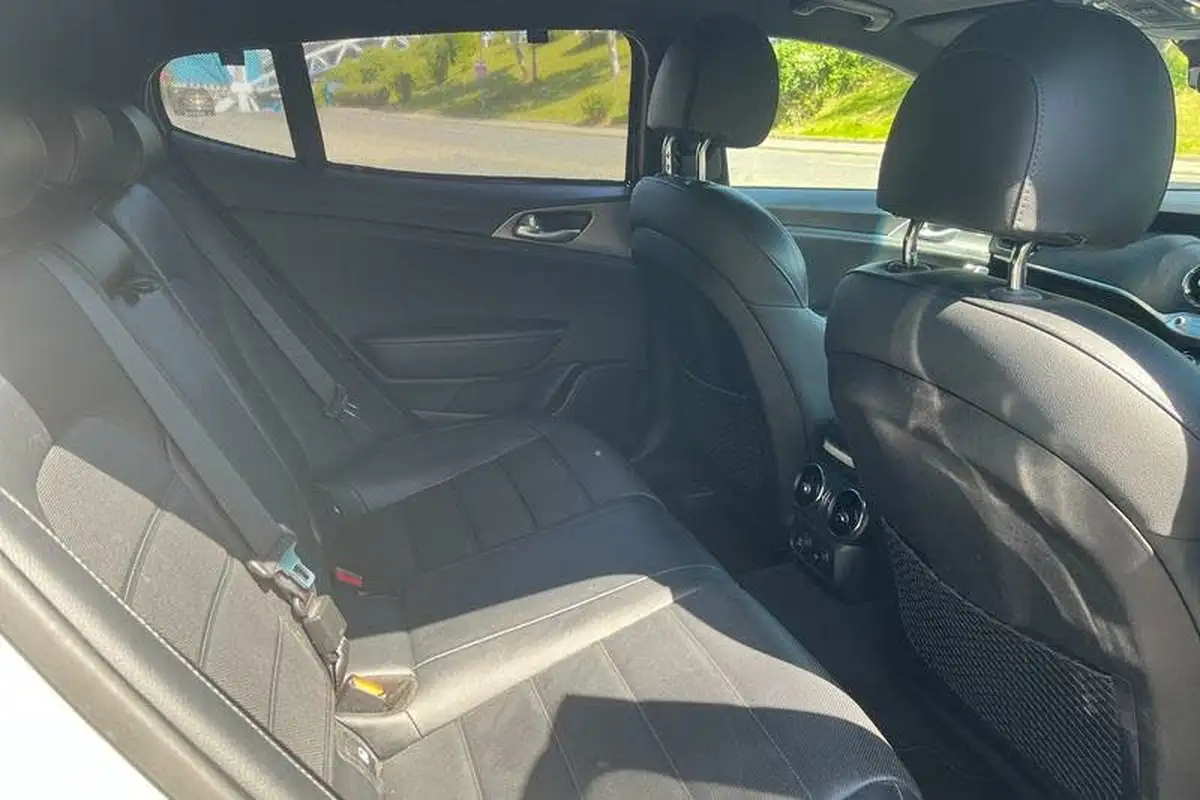 2019-kia-stinger-20-t-gdi-gt-line-244bhp-big-36