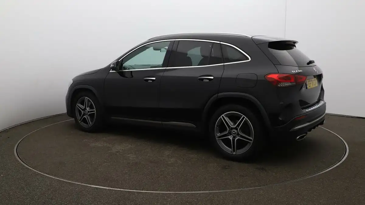 2022-mercedes-benz-gla-class-13-gla-180-amg-line-premium-plus-big-37