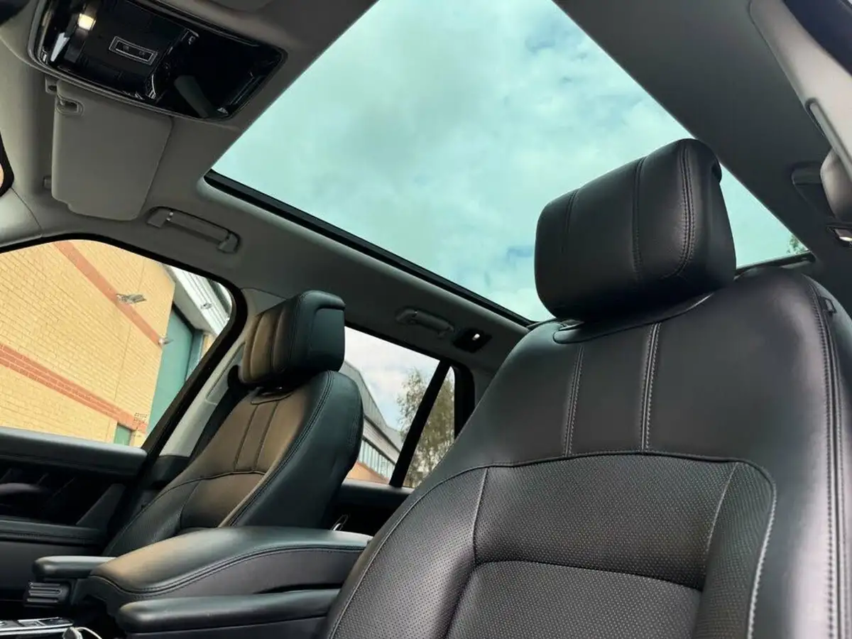 2018-land-rover-range-rover-30tdv6-vogue-big-13