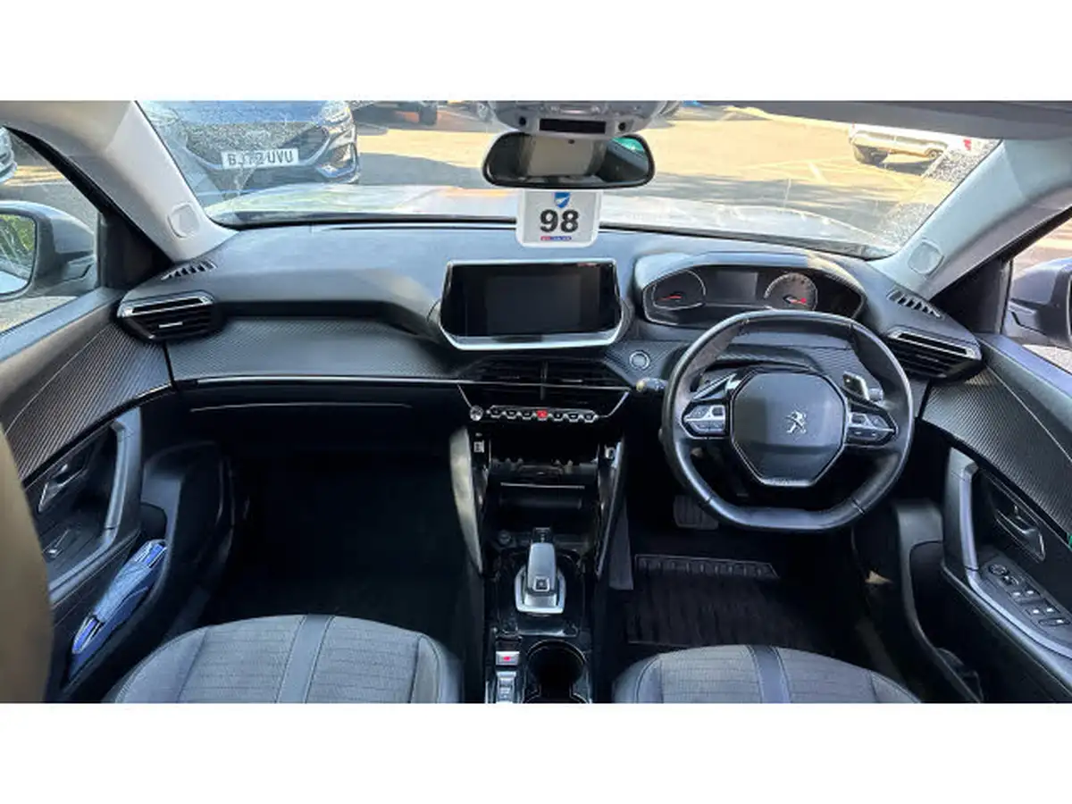 2021-peugeot-2008-suv-12-puretech-allure-130bhp-eat8-big-9