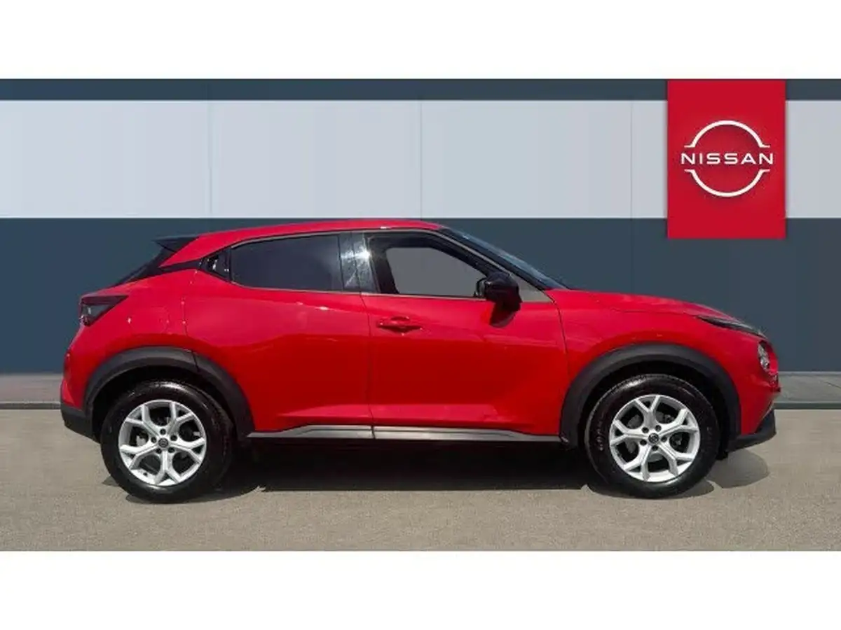2021-nissan-juke-10-dig-t-n-connecta-big-4