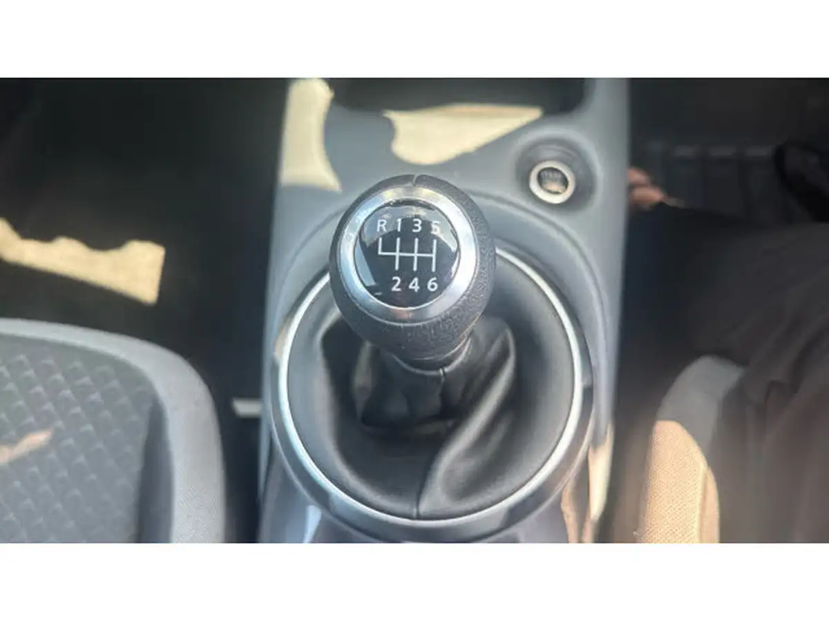 2021-nissan-juke-10-dig-t-n-connecta-big-28