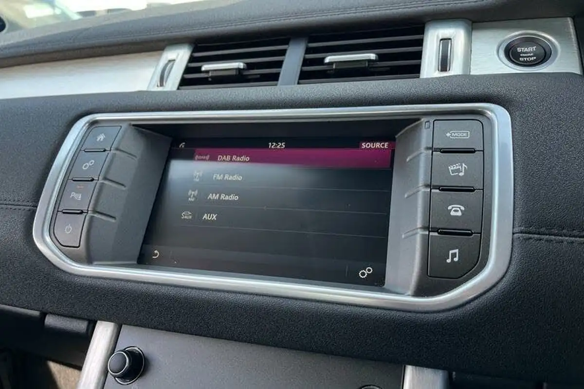2019-land-rover-range-rover-evoque-20ed4-se-big-24