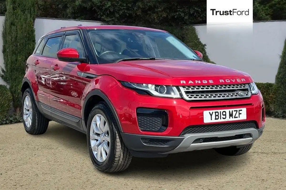 2019-land-rover-range-rover-evoque-20ed4-se-big-0