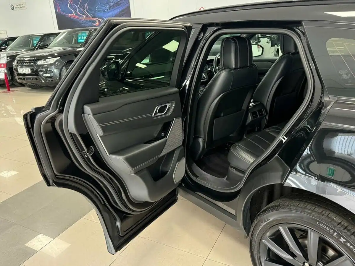 2018-land-rover-range-rover-velar-20-d240-r-dynamic-hse-ss-big-44