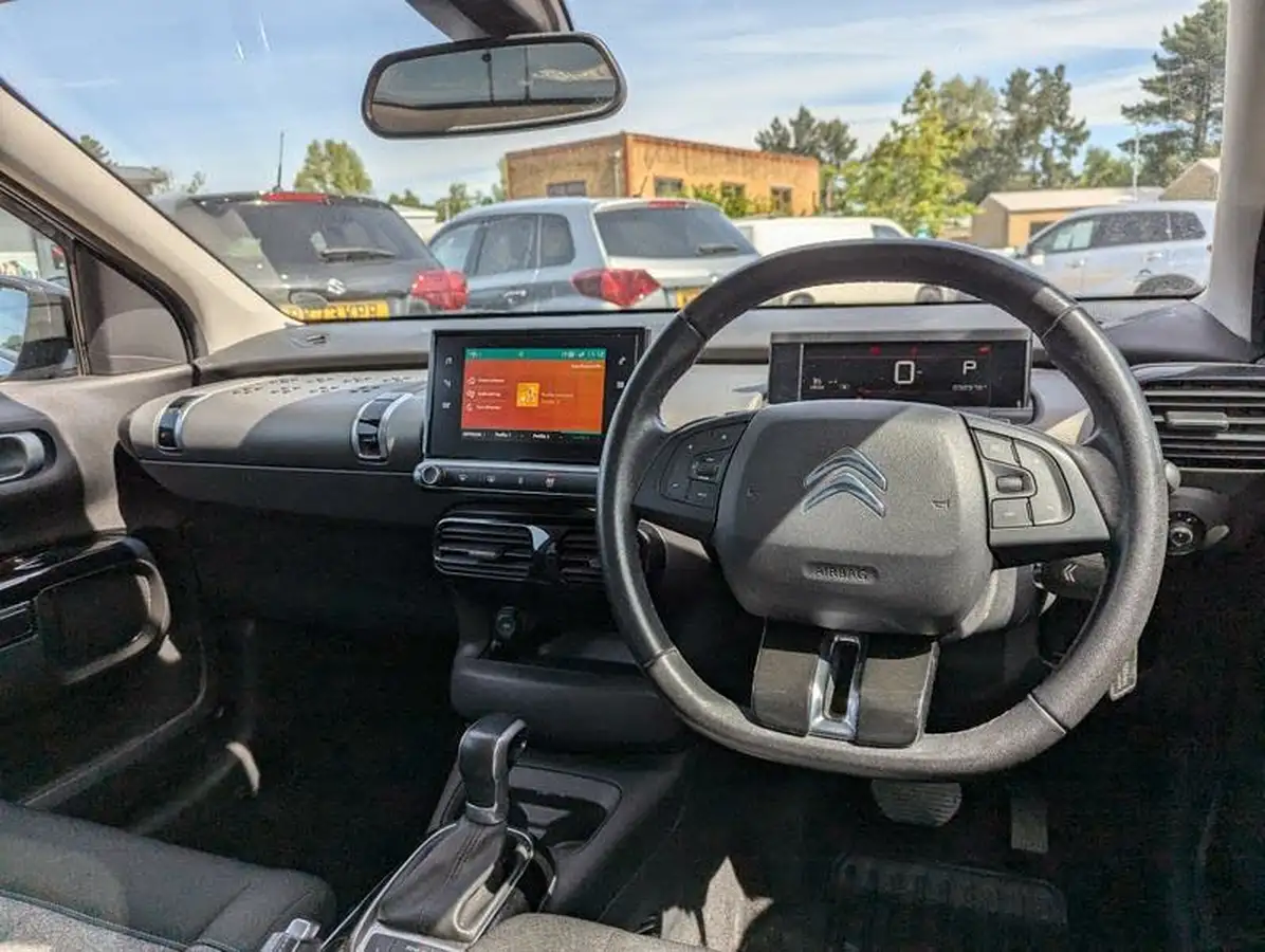 2019-citroen-c4-cactus-12-puretech-flair-110ps-eat6-big-8