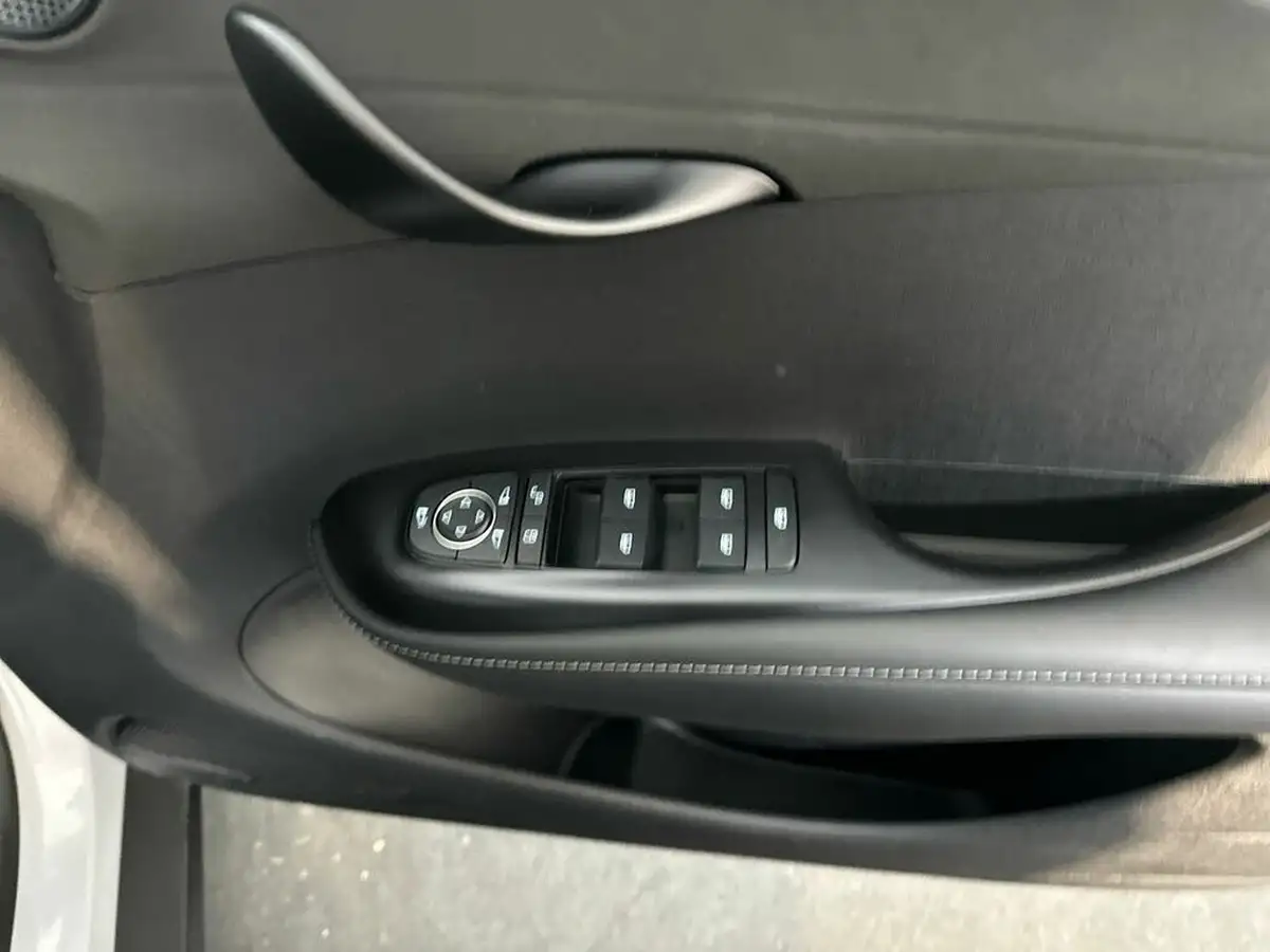 2024-byd-dolphin-e-comfort-big-24