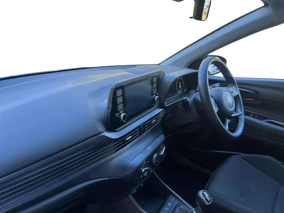 2023-hyundai-bayon-10-t-gdi-se-connect-big-9
