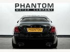 2017-rolls-royce-wraith-66-no-trim-small-3