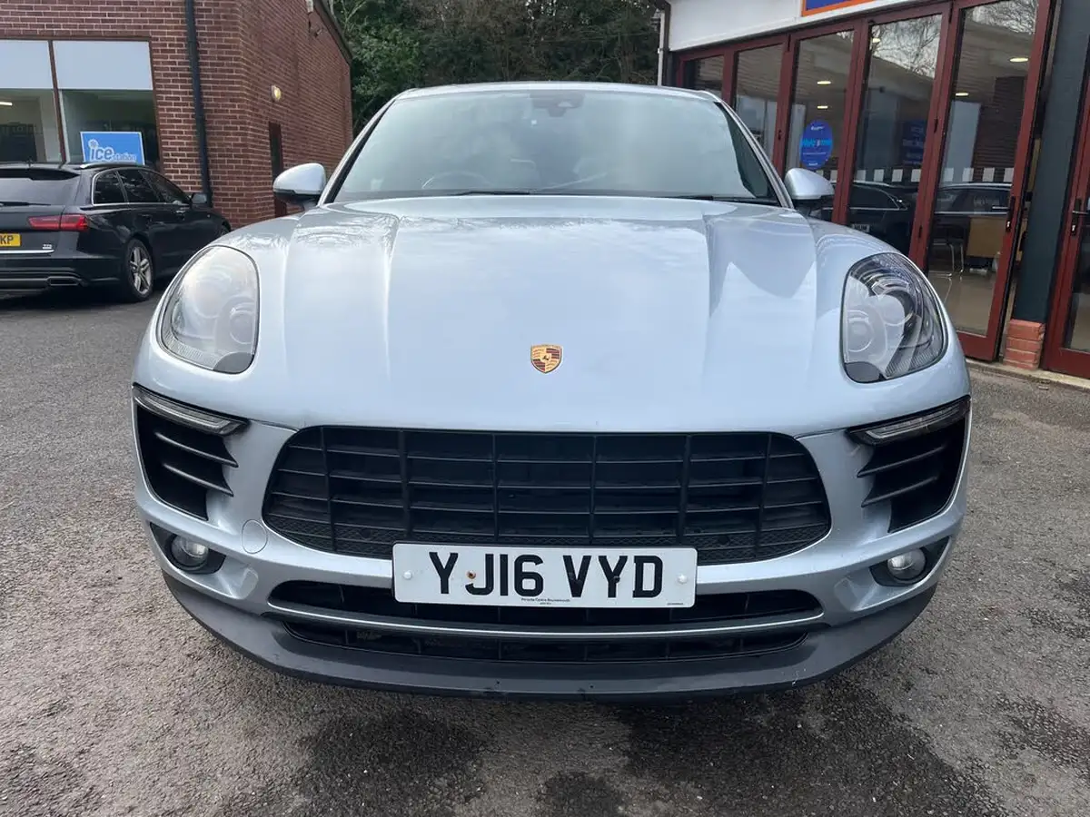 2016-porsche-macan-20-big-2