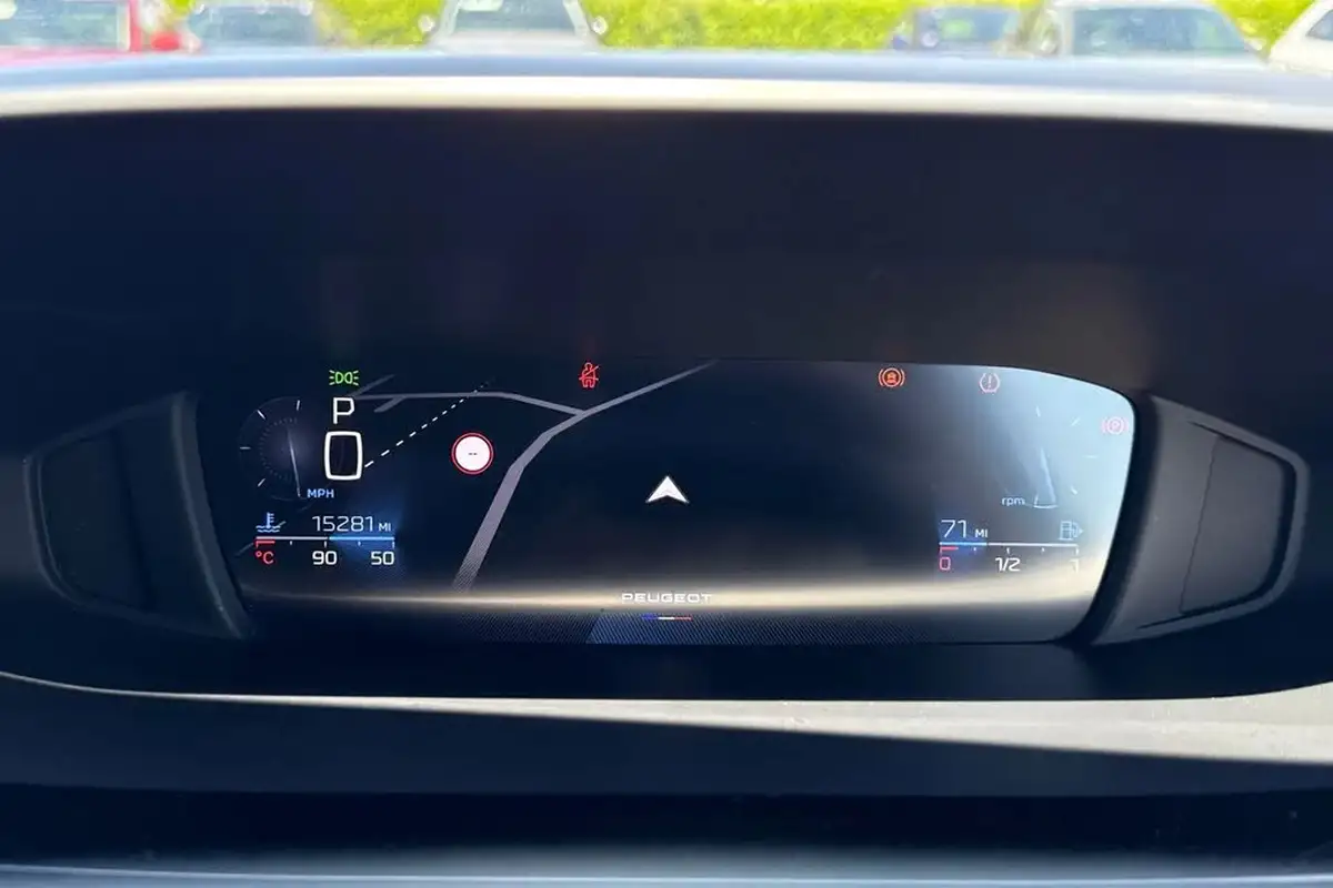 2024-peugeot-308-sw-12-puretech-allure-130ps-ss-eat8-big-37