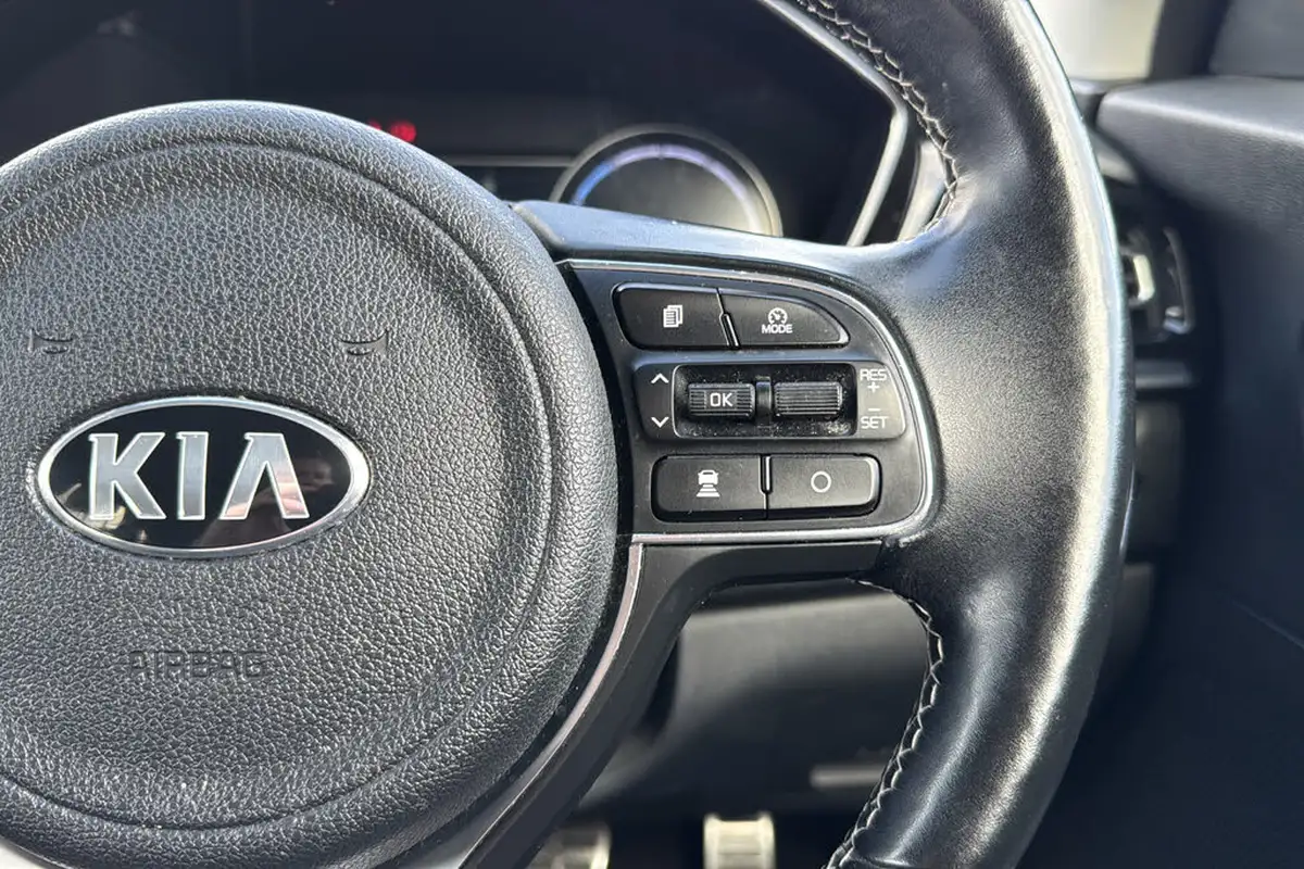 2021-kia-e-niro-ev-4-big-16