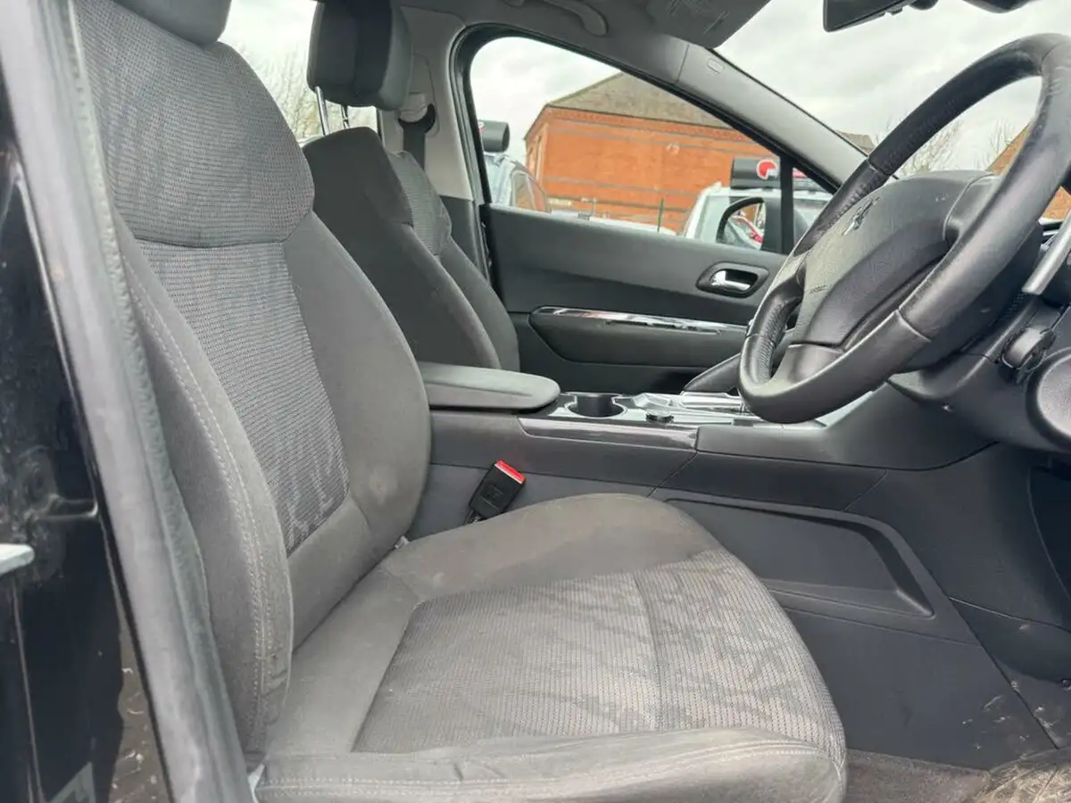 2013-peugeot-3008-crossover-16e-hdi-active-115bhp-fap-big-10