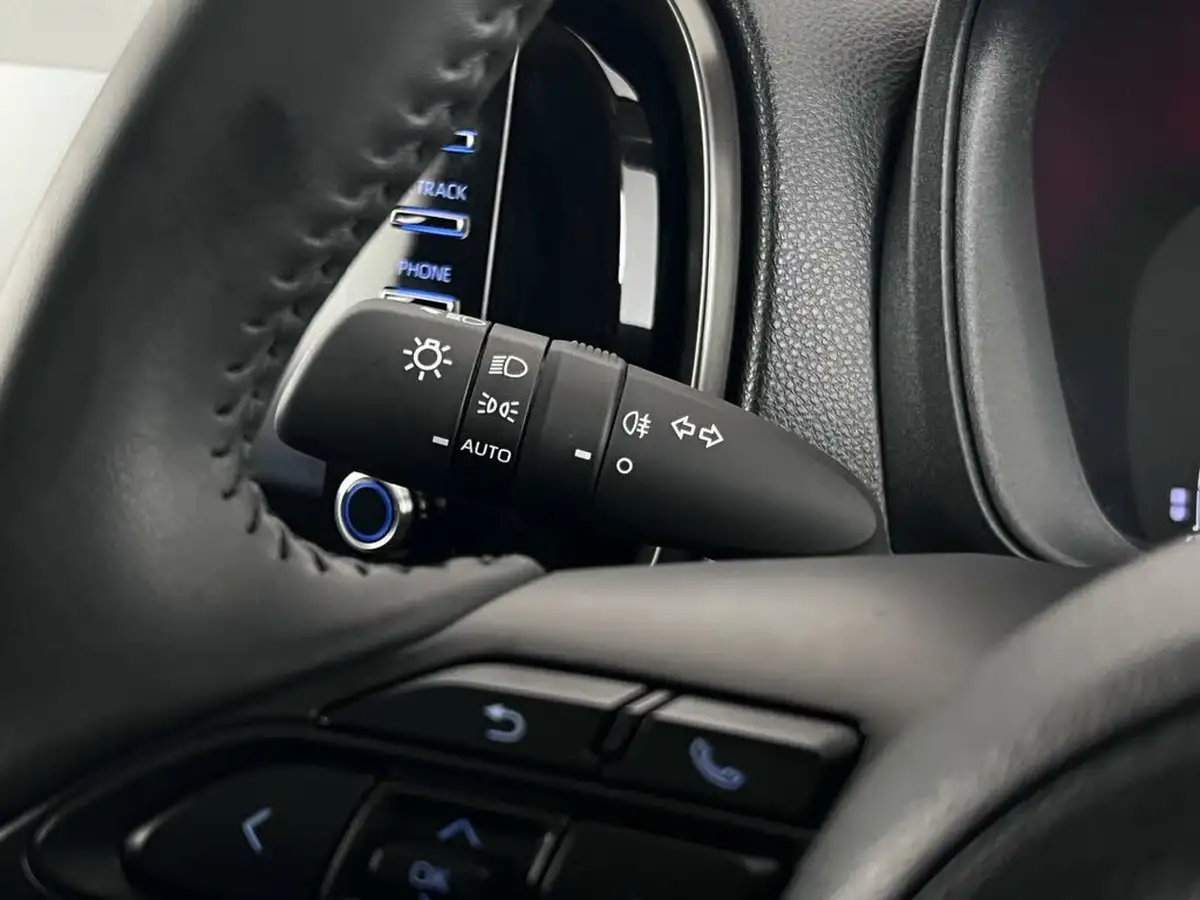 2023-toyota-aygo-x-10-vvt-i-pure-cvt-big-23