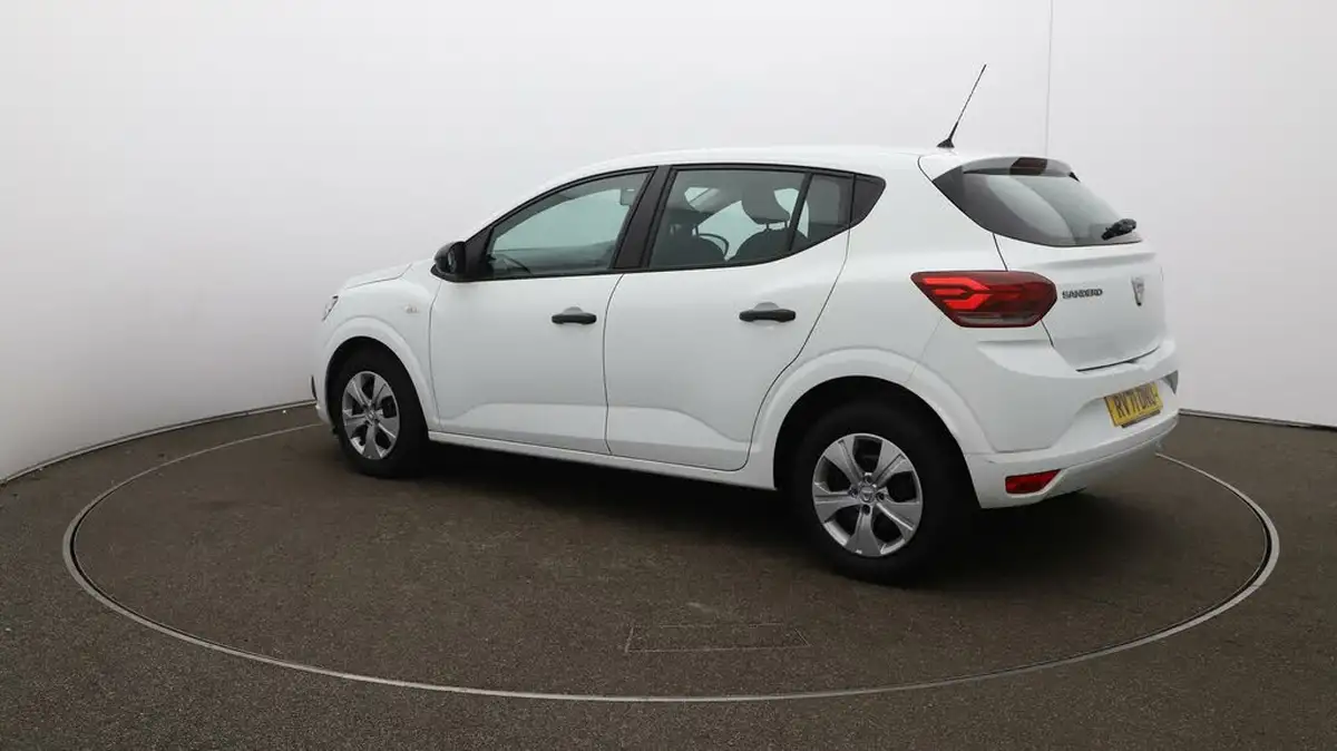 2022-dacia-sandero-10-sce-essential-big-32