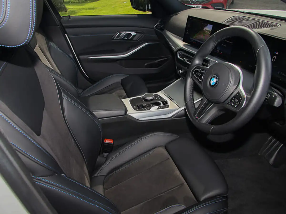 2023-bmw-3-series-20-320i-m-sport-saloon-4d-big-5