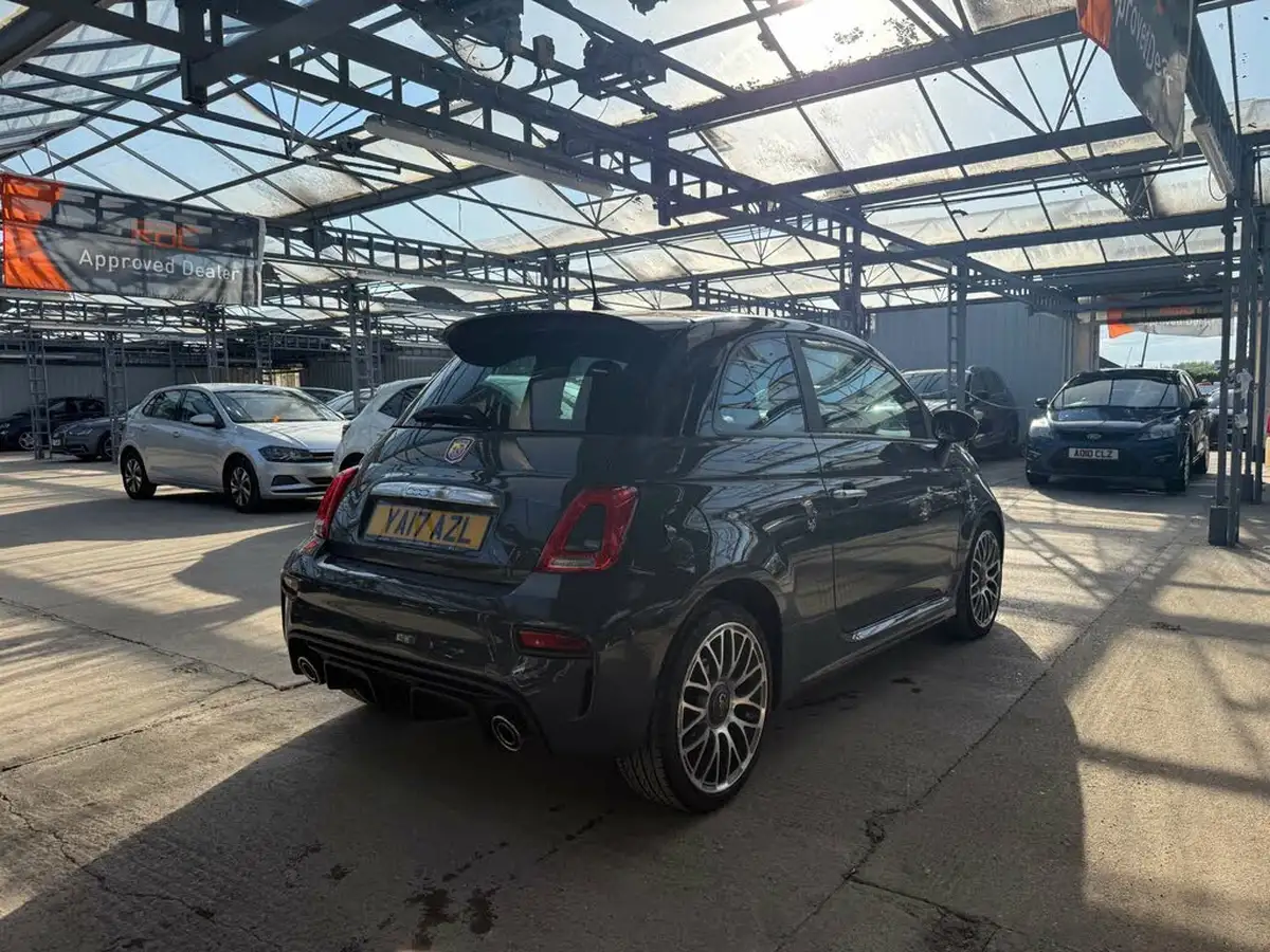2017-abarth-595-14-tjet-big-7