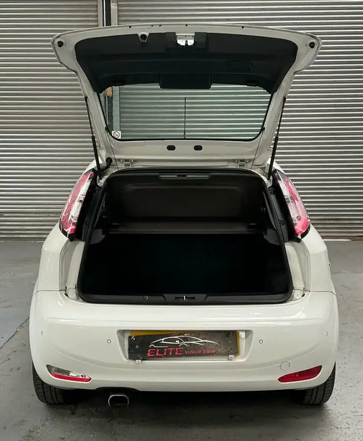 2013-fiat-punto-12-easy-no-ss-5d-big-6