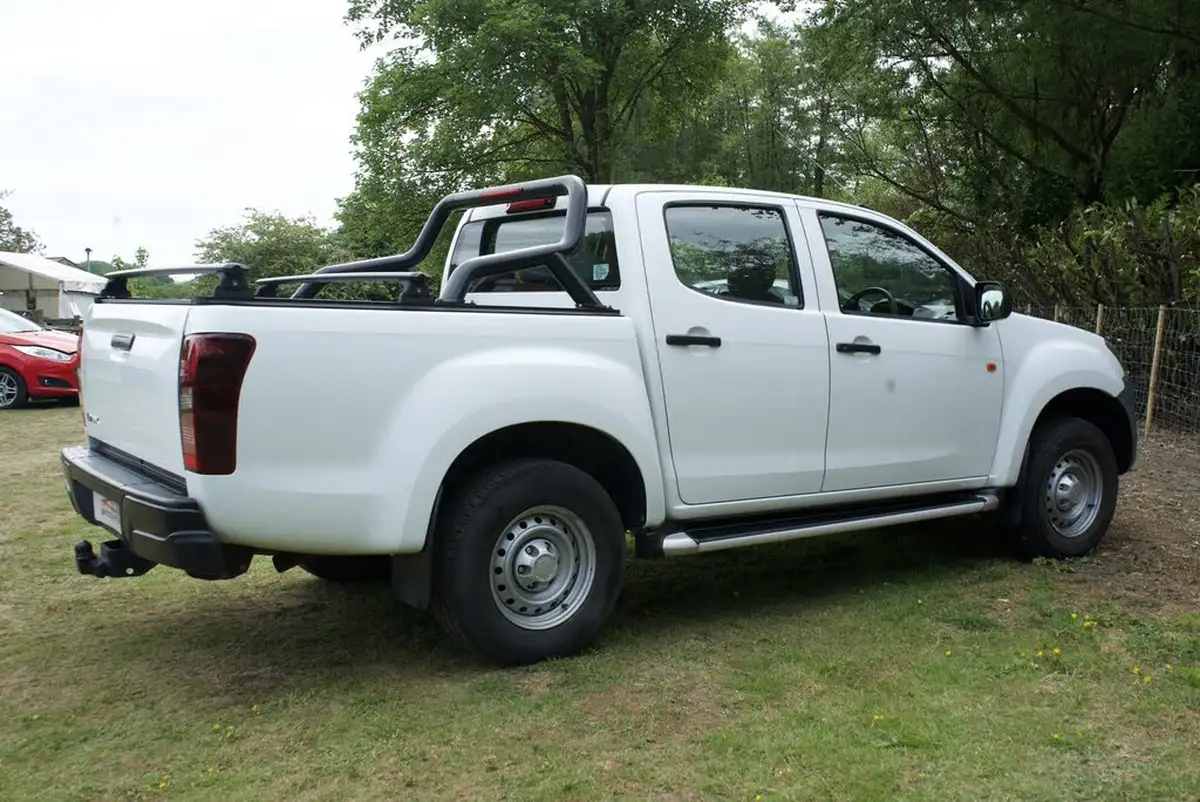 2018-isuzu-d-max-19td-utility-4x4-double-pickup-big-25