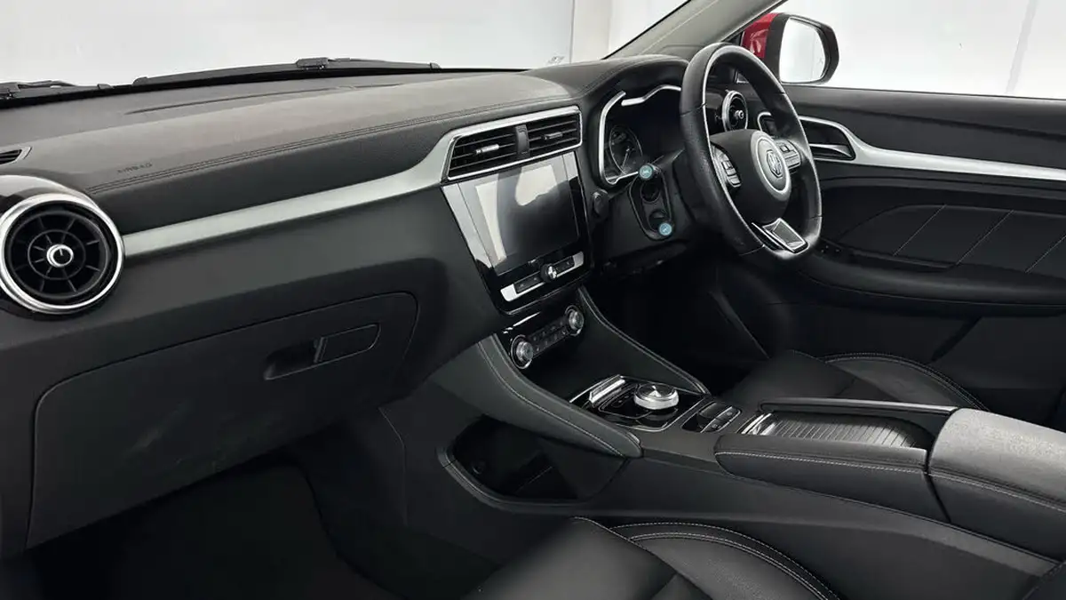 2021-mg-zs-suv-e-exclusive-ev-big-8